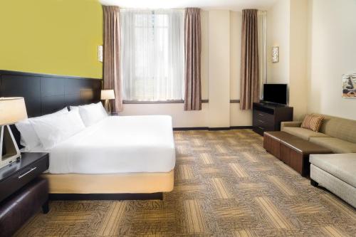 Staybridge Suites Baltimore - Inner Harbor, an IHG Hotel Image