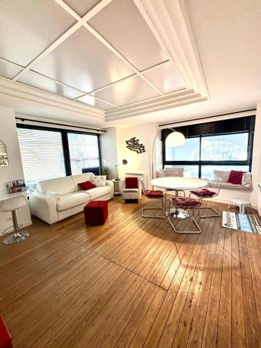 Photo de la galerie de l'établissement Vue port 1 er étage ascenseur centre-ville, à Dieppe