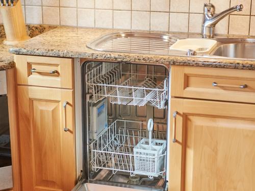 Dapur atau dapur kecil di Frei & Wild Lodges by we rent