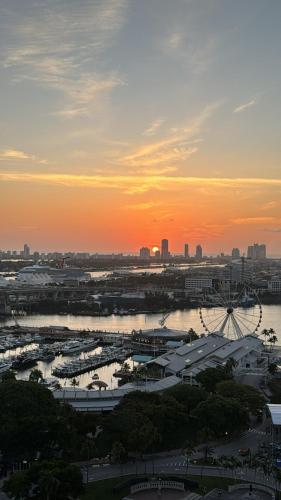Brickell Bay View photo 26