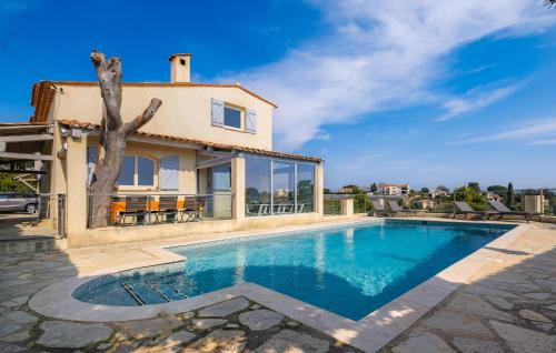 Lovely Home In Saint-Laurent-Du-Var