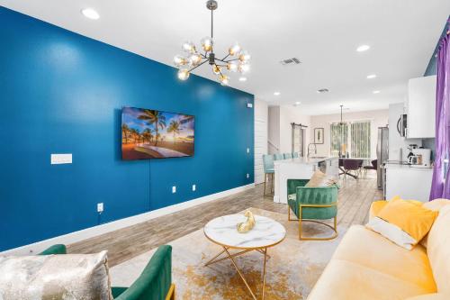 Istumisnurk majutusasutuses SUPER LUXE- SLEEPs 17 - DESIGNs & NEAR Disney