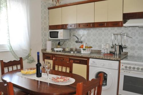 Η κουζίνα ή μικρή κουζίνα στο Vivienda Vacacional Paseo Mirabal
