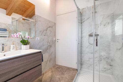 Ένα μπάνιο στο Stylish house near Venice With Parking