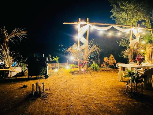 Ein Garten an der Unterkunft Bajo Las Estrellas Eco Glamping
