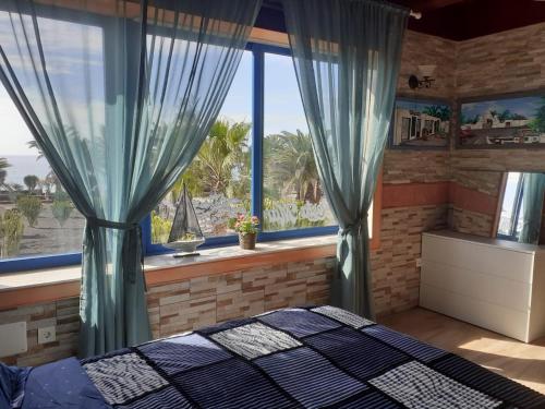 Costa Mar 90m 2 dormitorios, Primera línea del mar, 20 metros de playa Bastian