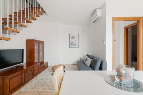 GuestHost - Spacious Apartment 600 mt to Metro M3 Comasina