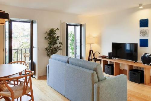 Great Flat & View in Historic Porto by LovelyStay