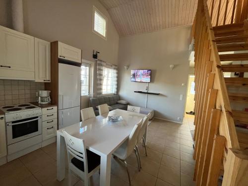 Una cocina o cocineta en Villa IRIS 3, Himos