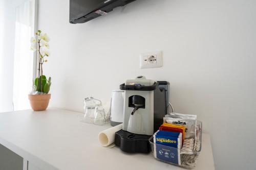 Tetera y cafetera en B&B Sant'Allegria
