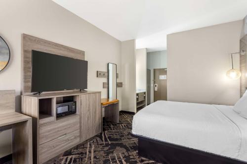 Ένα ή περισσότερα κρεβάτια σε δωμάτιο στο Best Western Chambersburg