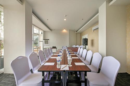 Imagen de la galería de Whiz Prime Hotel Hasanuddin Makassar, en Makassar