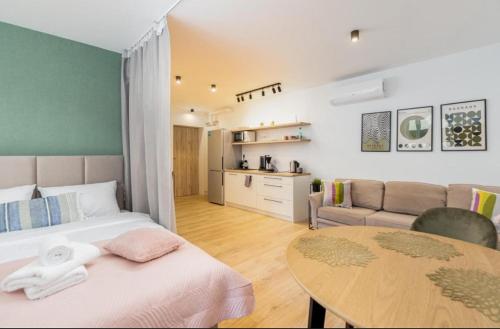 OLD Town Kraków - Daj Sobie Spokój