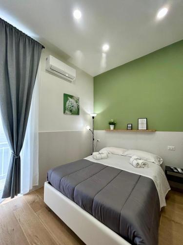MERY&INES guest house Central Station