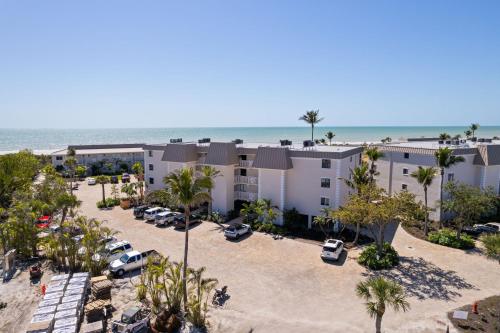 an aerial view of a hotel on the beach at Stunning Beachfront Residence at The Sanibel Inn- Resort Amenities Included! in Sanibel