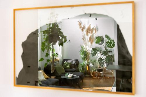 EverGreen - Design & Spacious Old Town Apartment with AC, 1,5 Bath, Family-Friendly