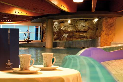 Bazén v ubytování Hotel Giubileo nebo v jeho okolí