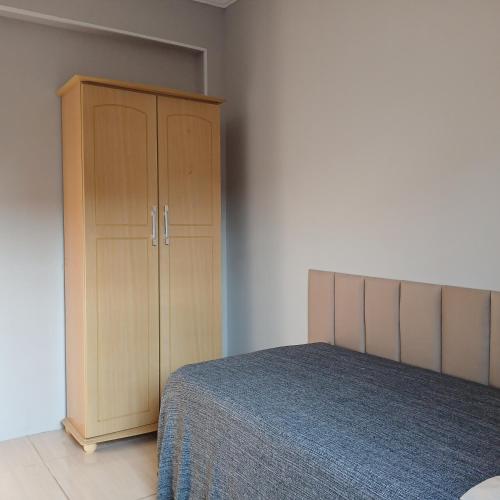Katil atau katil-katil dalam bilik di Quarto Solteiro com TV