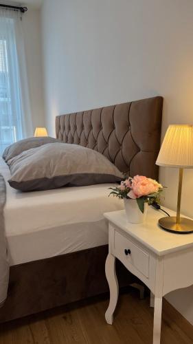 Prestige City Apartment - Next to Ice Arena, Private Parking