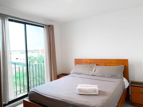 Ένα ή περισσότερα κρεβάτια σε δωμάτιο στο Luxurious house, bedrooms, private pool, parking