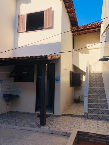 Το κτήριο όπου στεγάζεται  η παραθεριστική κατοικία