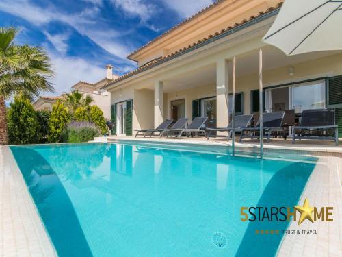 Mar 1 Family Villa near Beach