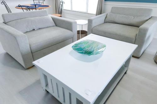 Luxury Golf Condo with Pool Access, near the Ocean and Broadway at the Beach, photo 35