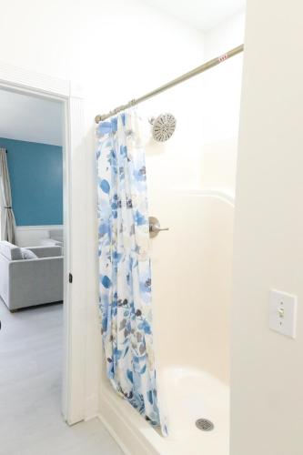 Luxury Golf Condo with Pool Access, near the Ocean and Broadway at the Beach, photo 26