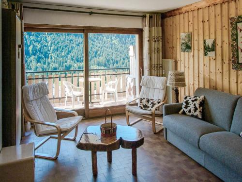 Apartment in Chatel with valley views