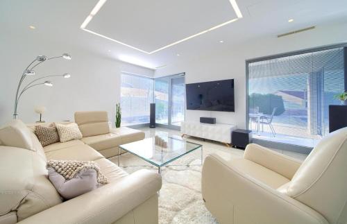 Luxury villa with a swimming pool Krk - 23992