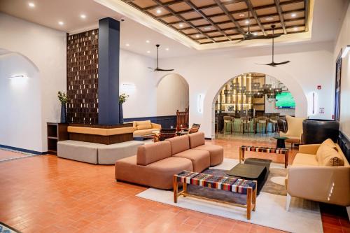Гостиная зона в voco Lake Nicaragua - Granada by IHG