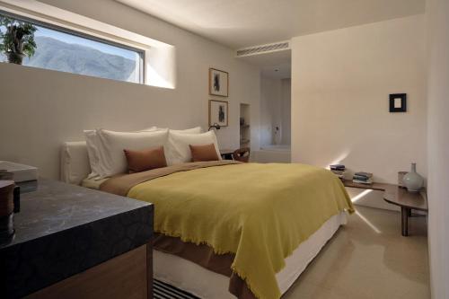 Cama o camas de una habitación en 大理既下山兰往洱海酒店