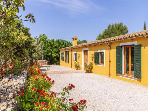 Stunning Ses Cases in Manacor