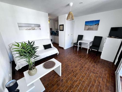 Studio Cabine Calme, Vue Canal, Proche Plage et Commerces
