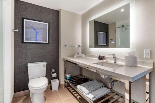 Cambria Hotel Washington DC Navy Yard Riverfront Image