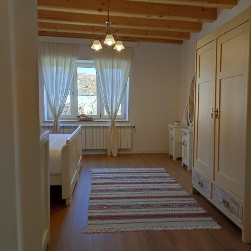 Katil atau katil-katil dalam bilik di Casa Via Viscri