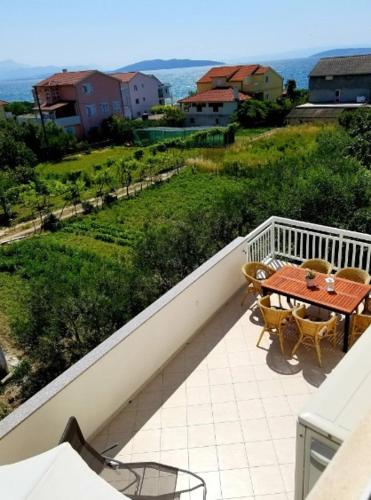 2min walk to the beach , Large SeaView terraces 2 Apts, BBQ, parking