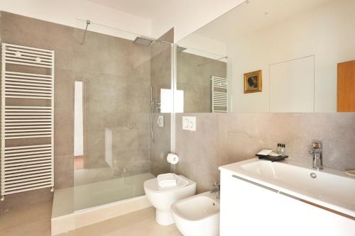 L&D 51 LUXURY SUITES, Ognissanti square