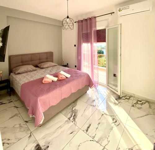 Gallery image of Eva's Apartments with great view in Pálioura