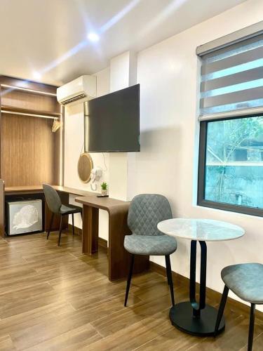 Kuchyň nebo kuchyňský kout v ubytování Thuỷ Anh Hotel