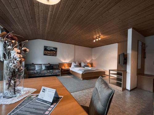 Katil atau katil-katil dalam bilik di Hoamat House I Boutique Apartments