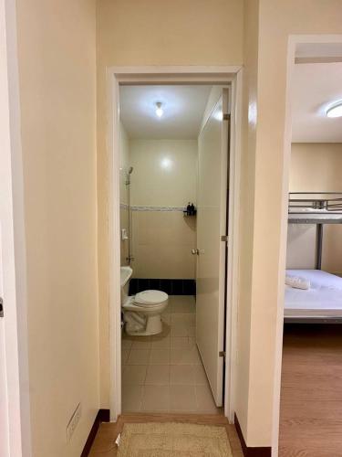 Kamar mandi di Abode86 Transient House-PGV