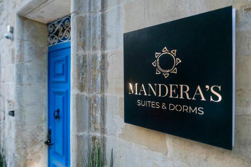 Certifikát, hodnocení, plakát nebo jiný dokument vystavený v ubytování Mandera's Boutique Suites & Dorms