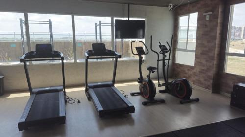 Γυμναστήριο ή/και όργανα γυμναστικής στο Appartement tout confort au bord de mer