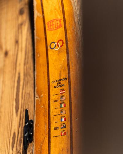 a close up of a wooden ruler on a wooden table at OTTON-Charzykowy Bed&Restaurant in Chojnice