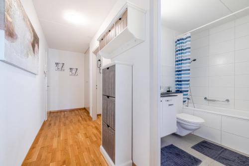 Ένα μπάνιο στο Aparthotel Mama Home Wildegg