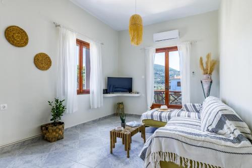 Mahalo Skopelos Suites