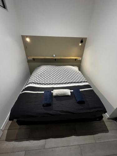 Photo de la galerie de l'établissement Appartement T2 Parking Gratuit, à Bourges