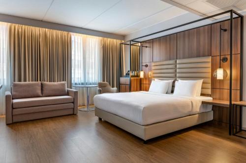 Postel nebo postele na pokoji v ubytování AC Hotel by Marriott Stockholm Ulriksdal