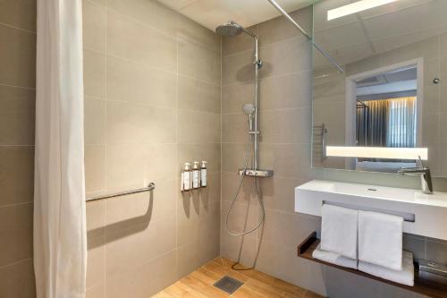 Koupelna v ubytování AC Hotel by Marriott Stockholm Ulriksdal